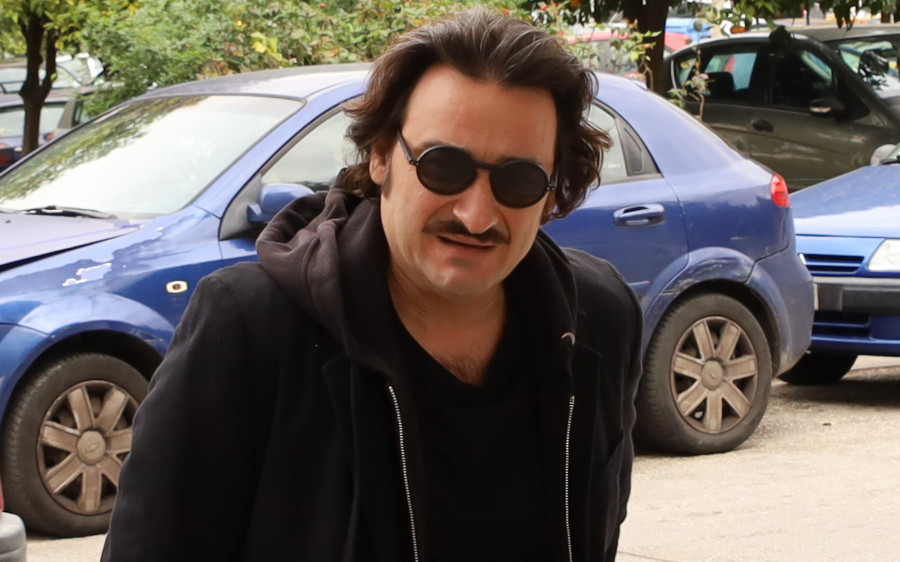 Βασίλης Χαραλαμπόπουλος: Βαρύ πένθος για τον ηθοποιό. Έφυγε από τη ζωή ο πατέρας του