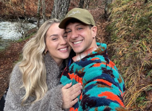 Ηλίας Μπόγδανος: Πότε και πού θα γίνει ο γάμος του (που δεν θα είναι λαϊκό προσκύνημα) με την Αλεξάνδρα Εξαρχοπούλου;