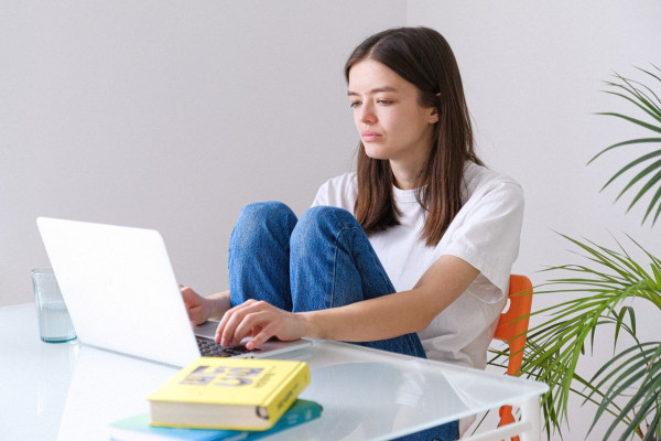 September career reset: 4+1 ερωτήσεις που αξίζει να κάνεις στον εαυτό σου πριν μπεις ξανά στο ίδιο εργασιακό mode