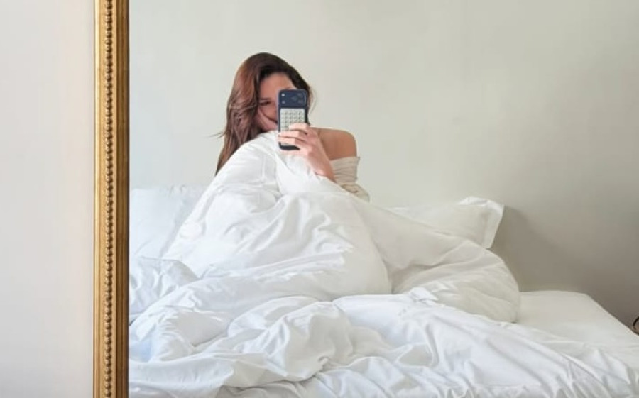 Ηλιάνα Παπαγεωργίου: Από αγουροξυπνημένη στο κρεβάτι super stylish στον δρόμο