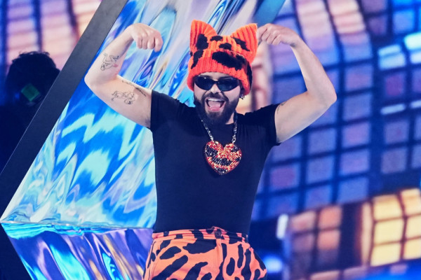 Eurovision 2026: Η σύγκρουση του Akyla με το σκηνικό στο Jury Show. Ρίξτε ένα ξεμάτιασμα