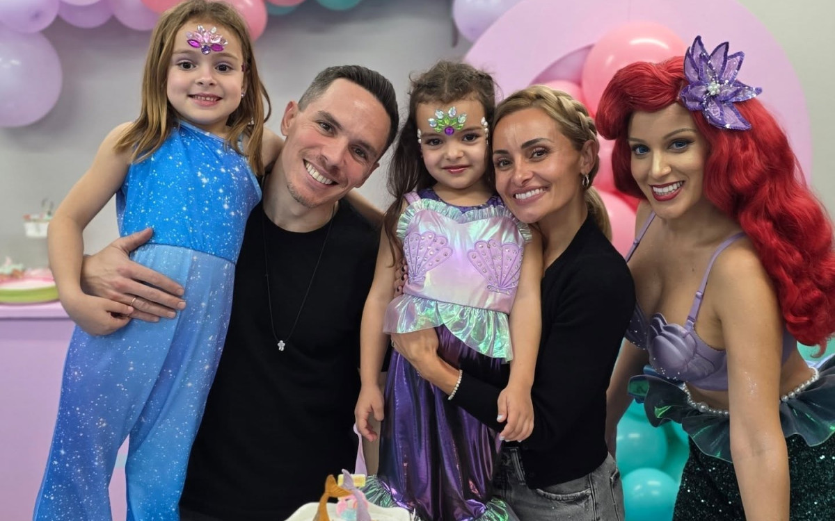 Πετρούνιας- Μιλλούση: Η Λένια τους έγινε 5 και το πάρτι είχε θέμα την γοργόνα!