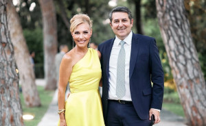 Γιώργος Μυλωνάκης: Επέστρεψε στην Ελλάδα με την Τίνα Μεσσαροπούλου - Όσα είπε η Σταματίνα Τσιμτσιλή για τις θετικές εξελίξεις στην υγεία του