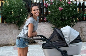Ελένη Τσολάκη: «Ζορίζομαι πολύ που αποχωρίζομαι την κόρη μου αλλά θα βρω τα πατήματά μου»