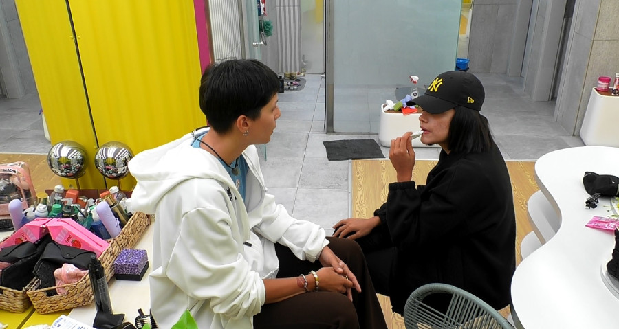 Big Brother: Όλοι αναρωτιούνται τι έγινε και έπεσαν καμπάνες και τα νεύρα πάνε κι έρχονται! Στα μαχαίρια Φένια με Νancy και Γκικουρία