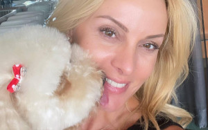 Πέγκυ Ζήνα: Δείτε τι συμβαίνει όταν λείπει 2 μέρες από το σπίτι κι επιστρέφει