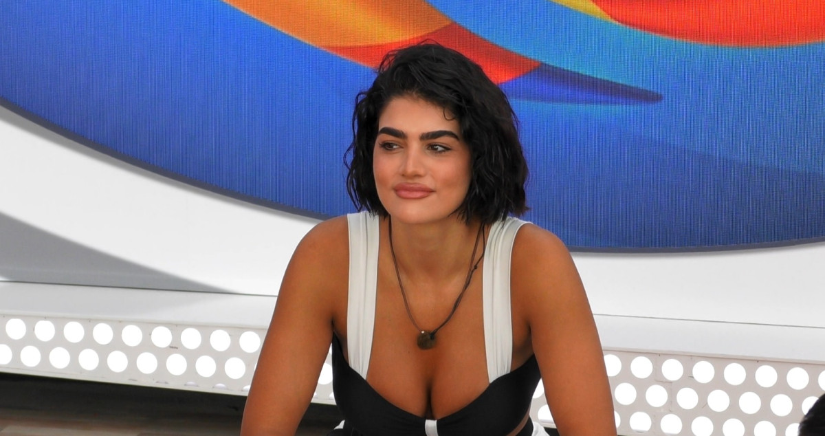 Big Brother: Η Ζωή "χειρίζεται" αριστοτεχνικά τον Γιάννη κι ο Μπάμπης "ψαρεύει" αν έχει αισθήματα