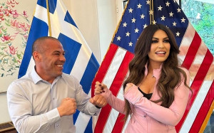 Μιχάλης Ζαμπίδης: Πέρασε από την Πεσβευτική κατοικία και τσέκαρε πόσο μάχιμη είναι η Guilfoyle