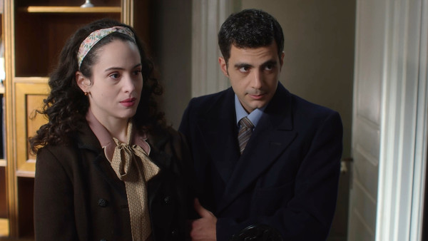 Άγιος Έρωτας: Η Αναστασία και ο Χάρης αποφασίζουν να υιοθετήσουν το μωρό της Ρίτας.