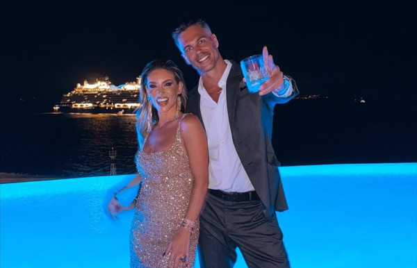 Αθηνά Οικονομάκου - Μπρούνο Τσερέλα: Μια αιωνιότητα και μια μέρα για να φτάσουν στην άλλη άκρη του κόσμου