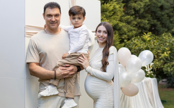 Σιαμπάνη- Σταθοκωστόπουλος: Πέσαν έξω οι προβλέψεις για το φύλο του μωρού