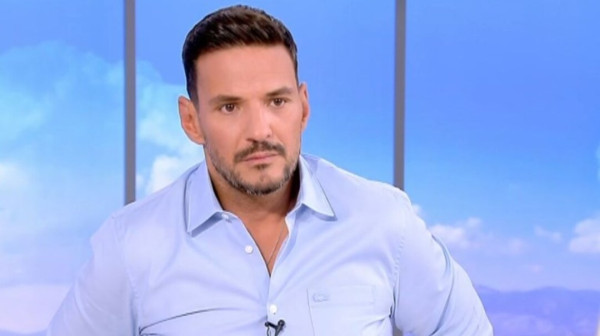 Δύσκολες στιγμές για τον Κώστα Τσουρό: Ο αποχαιρετισμός στον συνεργάτη του που βρέθηκε νεκρός