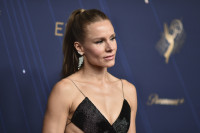 Αυτό το αγαπημένο foundation των celebrities ήταν το απόλυτο it προϊόν στα Emmy Awards - Δες ποιοι το φόρεσαν