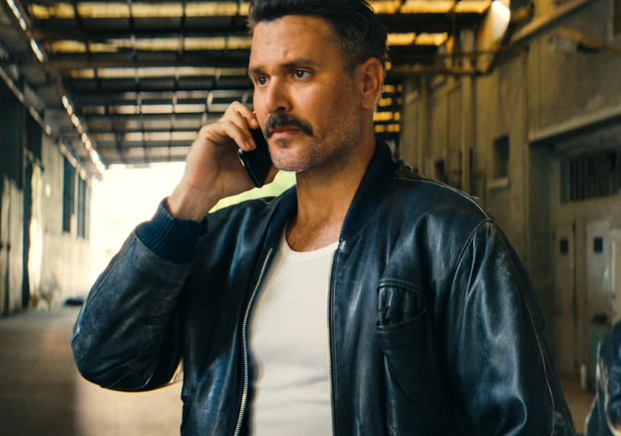 Γιατί ρε πατέρα: Ο Μιχαήλος συλλαμβάνεται και τα αδέρφια παθαίνουν πανικό