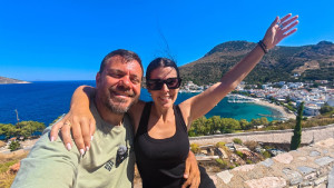 Happy Traveller στους Φούρνους: Ένα ταξίδι γεμάτο εικόνες Ελλάδας, γαλαζοπράσινα νερά και αυθεντικές εμπειρίες