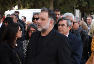 Γρηγόρης Αρναούτογλου: Πέθανε η μητέρα του και ραγίζει καρδιές με το μήνυμά του