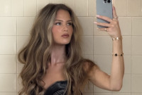 Σγουρά μαλλιά: Πώς να αναδείξετε το χρώμα τους με τις συμβουλές ενός ειδικού κομμωτή