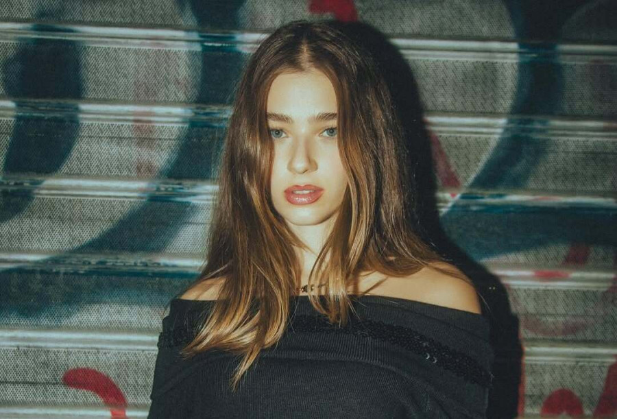 Γεωργία Μεσαρίτη: Πώς από τα Οικονομικά κατέληξε στην υποκριτική και οι συμβουλές της στους νέους ηθοποιούς