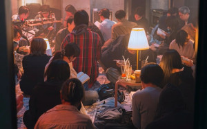 Στο Τόκιο πηγαίνουν σε club για να διαβάσουν βιβλία και η ιδέα έγινε viral