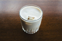 Moon milk: Το viral αντιστρές ρόφημα που σε βοηθάει να κοιμηθείς