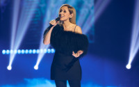 Γυναίκα προσποιούμενη την Lara Fabian απέσπασε 250.000 ευρώ από άνδρα που πούλησε ακόμη και το σπίτι του
