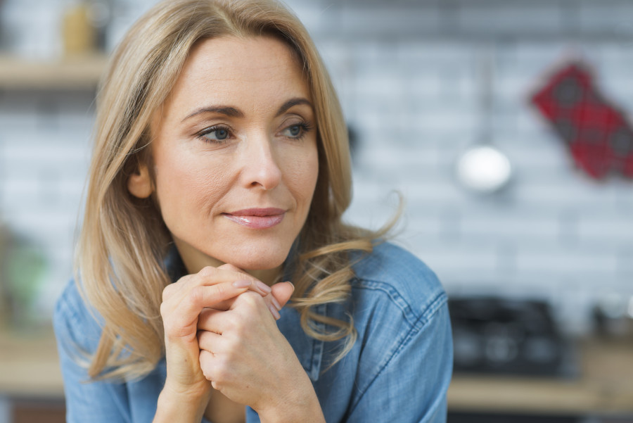 Οι Millennials δεν μπορούν να πάθουν κρίση μέσης ηλικίας. Και ο λόγος είναι απλός και δυσάρεστος