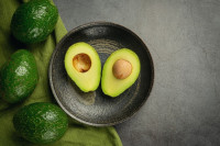Αυτή είναι η... επαγγελματική τεχνική για να επιλέξετε το σωστό αβοκάντο