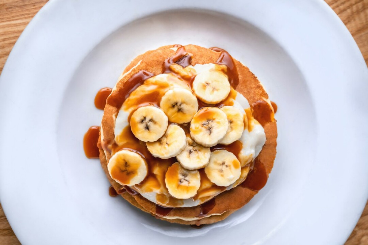 Pancakes με ταχίνι και μπανάνα: Η πιο νόστιμη συνταγή χωρίς ζάχαρη