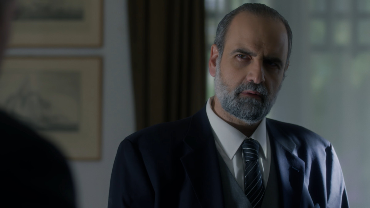 Άγιος έρωτας: Ο Παύλος τα ρίχνει στη Χριστίνα για τον φόνο της Κατρίν