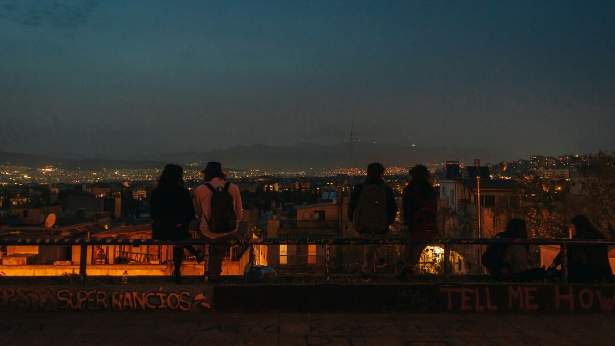 Μετά τις εννιά, η πόλη δεν είναι η ίδια: Τα σημεία που μεταμορφώνονται