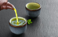 Matcha VS chai: Ποιο είναι το καλύτερο ζεστό ρόφημα για να ενισχύσετε την ενέργειά σας αυτόν τον χειμώνα;