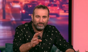 Ηλίας Βαλάσης: «Πήγα στον στρατό αναζητώντας την οικογένεια. Δεν ήταν στρατιωτική αναζήτηση, ήταν ανθρώπινη»