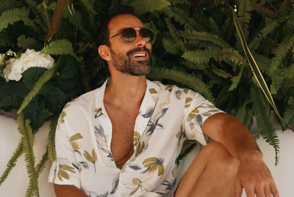 Σάκης Τανιμανίδης: Όλοι του λένε οτι αδυνάτισε, τα ρούχα πλέουν και η ζυγαριά δείχνει +3 κιλά!