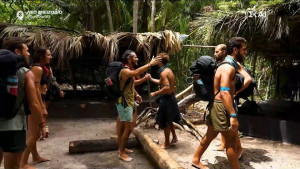 Survivor: Οι πρώτες ώρες στην κοινή παραλία και το σοκ της μεταγραφής παικτών που έφερε δάκρυα
