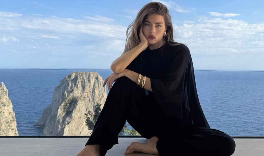Η αλάνθαστη τεχνική των makeup artists για να αντέχει το foundation στη ζέστη και την υγρασία
