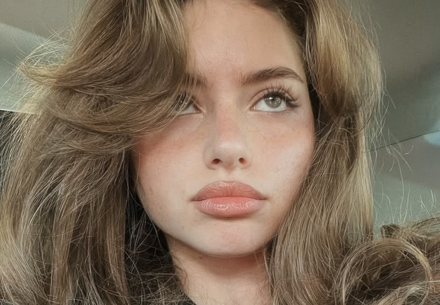 Μπορεί πραγματικά το τσάι τσουκνίδας να μειώσει το πρήξιμο στο πρόσωπο και να χαρίσει λάμψη στο δέρμα, όπως υπόσχεται το TikTok;