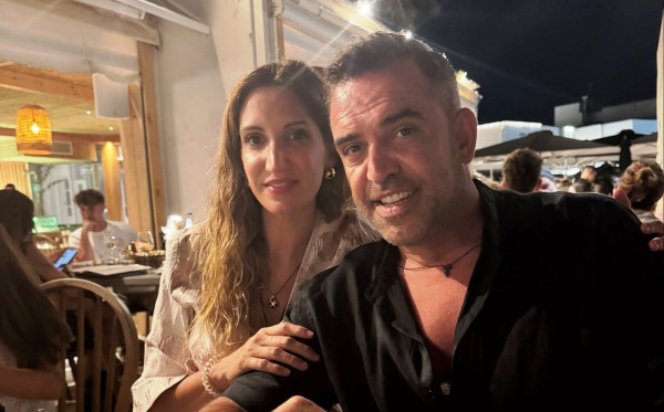Κωνσταντινίδης: Ο τρυφερός λόγος που για τρεις μέρες κοιμόταν χώρια από τη γυναίκα του στην Ίο
