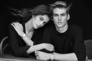 Kaia Gerber: «Γεννήθηκα αγαπώντας σε, θα πεθάνω αγαπώντας σε». Ο σπαρακτικός αποχαιρετισμός στον αδελφό της