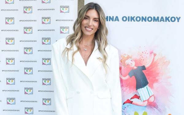 Η Οικονομάκου παρουσίασε το βιβλίο της λέγοντας πως δεν μπορεί να γράψει και ο Παπανώτας έδωσε ρεσιτάλ για αυτό