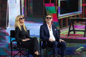 Moments: Ο λόγος που ο Καπουτζίδης πήγε με μαύρα γυαλιά στο ραντεβού για τις Σαββατογεννημένες και το βέτο του