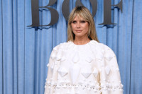 Heidi Klum: Η «βασίλισσα του Halloween» ντύθηκε Fiona από το «Shrek» και απέδειξε ΠΑΛΙ γιατί κανείς δεν τη φτάνει