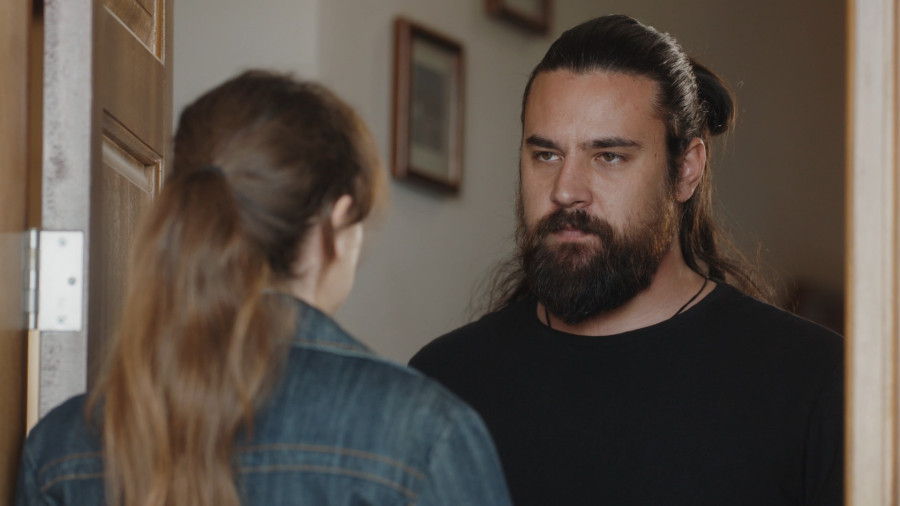 Η γη της ελιάς: Νέα άφιξη στη Μάνη ζητάει εκδίκηση