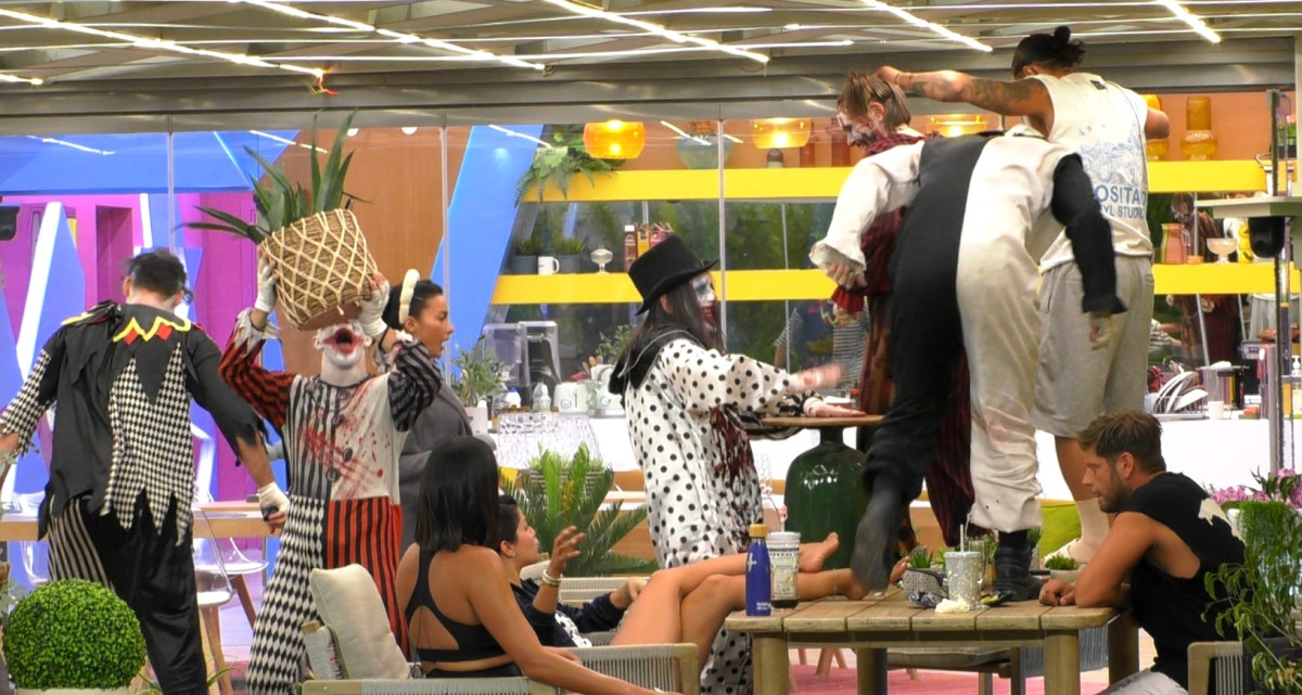 Big Brother: Γιώργος και Nancy ζουν το...ξύπνησαν οι σκλάβοι Αντωνάκη μου, εν μέσω θρίλερ night...