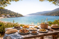 Σαρακοστιανό τραπέζι με θέα: Προορισμοί για last minute εξόρμηση