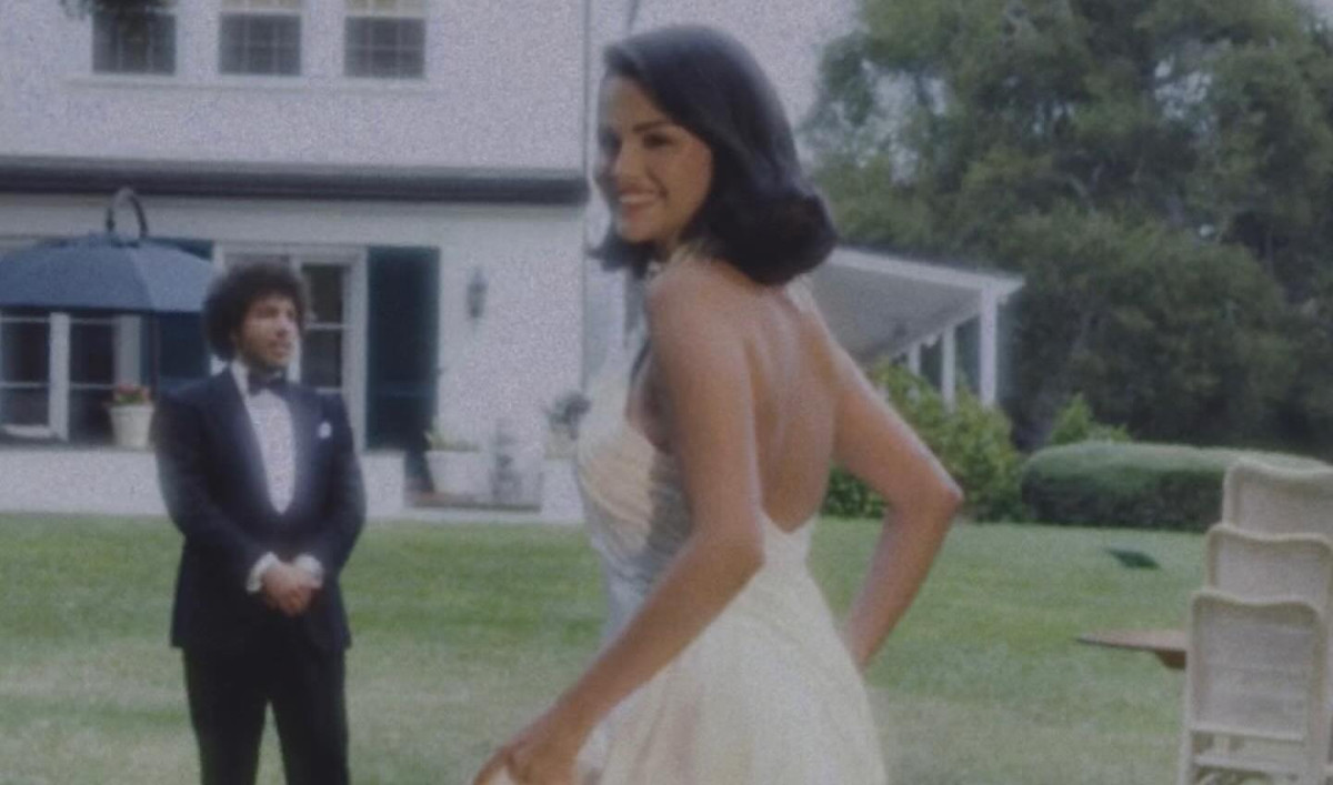 Η Selena Gomez και ο Benny Blanco παντρεύτηκαν. Όλα όσα θέλεις να ξέρεις