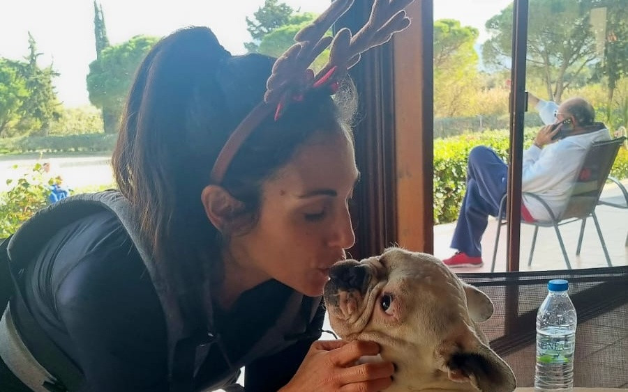 Ανθή Βούλγαρη: Αγάπες και φιλιά με τη Λάρα και δεν είναι AI (Αποκλειστικό)