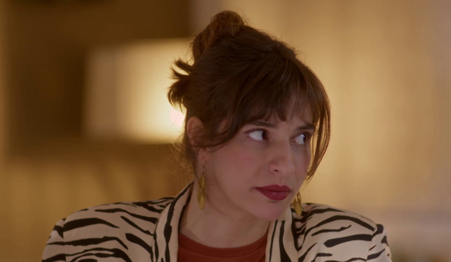 ΗΟΤΕΛ ΕΛVIRA: Ένας παλιός έρωτας εμφανίζεται και δεν ήρθε καθόλου τυχαία