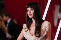 Τα «Brown Sugar Espresso» nails της Dakota Johnson αναμένεται να γίνουν η μεγαλύτερη τάση του φθινοπώρου