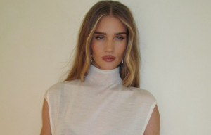 Το ιαπωνικό σαμπουάν βαφής που καλύπτει τα γκρίζα μαλλιά σταδιακά και με φυσικό αποτέλεσμα