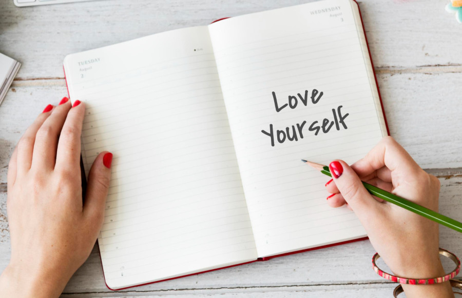Το #selflove κουράζει… όταν γίνεται δουλειά πλήρους απασχόλησης
